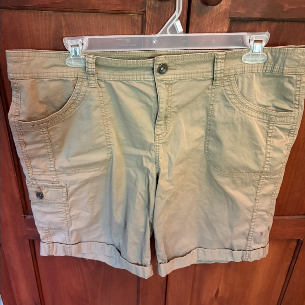 Faded Glory Women's Khaki Cargo Shorts